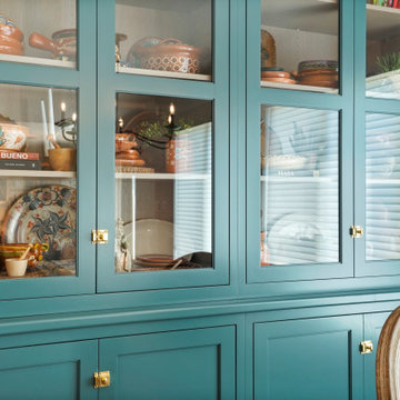 Fenwood Drive - Festive Chef Kitchen
