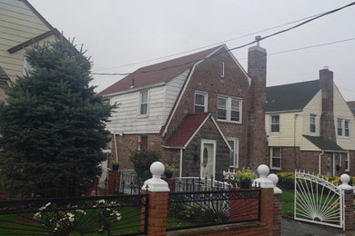Inspiration for an exterior home remodel in New York