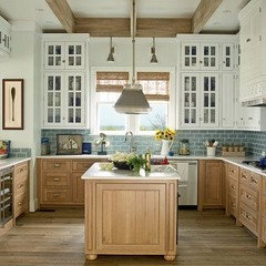 Mixing wood trim & white cabinets??