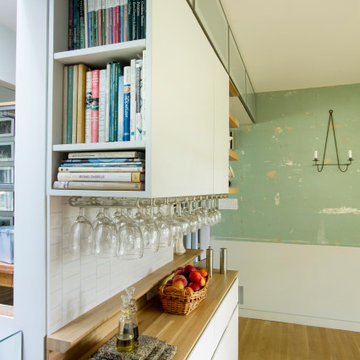 EXPANDING KITCHEN BEYOUND IT'S FOUR WALLS / Architecture - Interior design