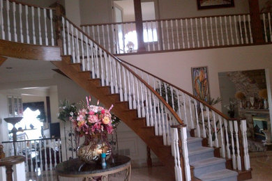 Inspiration for a mid-sized staircase remodel in Toronto
