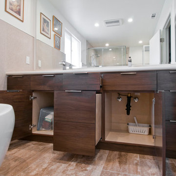 Encino Luxury Master Bath Transformation – Bathtub & Vanity Design