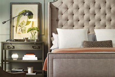 Bedroom - mid-sized contemporary guest bedroom idea in Miami with no fireplace