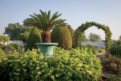 This is an example of a traditional full sun formal garden in Nashville.