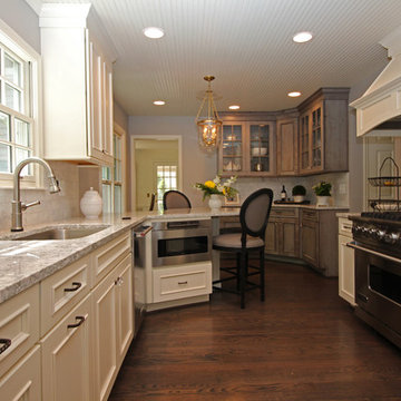 A Traditional Welcome - Grosse Pointe Farms