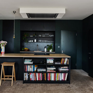 Quaperlake Street: Family home in Grade II listed property