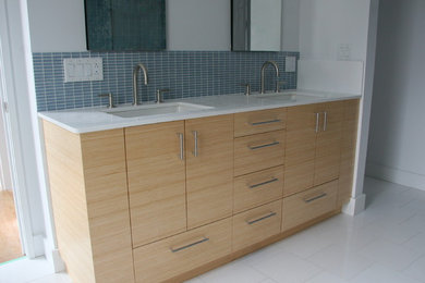 Bathroom - modern bathroom idea in Boston