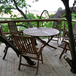 Livng treehouses by Treehouse Life - Outdoor Dining Sets