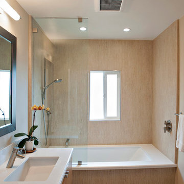 Modern & Sleek Bath