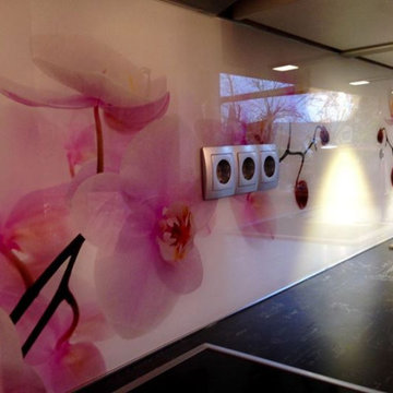 Küchenrückwand mit Orchideenmotiv