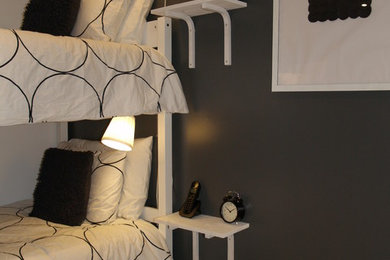 Trendy home design photo in Toronto