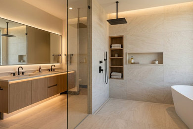 Example of a bathroom design in Dallas
