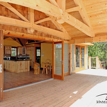 outdoor kitchen patio area