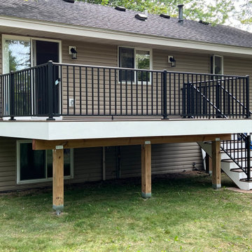 Robin Road Deck