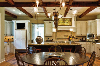 Example of a farmhouse kitchen design in Atlanta