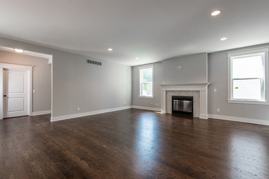 Inspiration for a craftsman home design remodel in Detroit