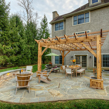 Wet-Laid Irregular Bluestone Patio