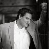 Aaron Ellison's photo