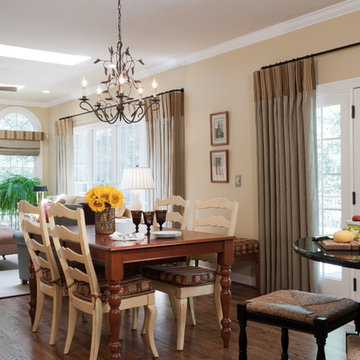 Kitchen/Hearth Room