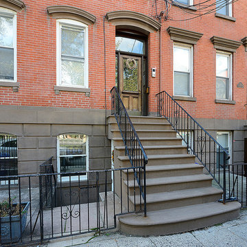 Private Backyard and Desirable Church Square Park Location