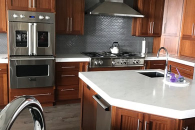 Kitchen - modern kitchen idea in Other