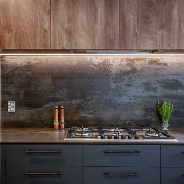 Cognac Comfort - Industrial Kitchen