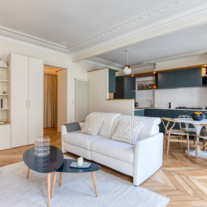 Home design - contemporary home design idea in Paris
