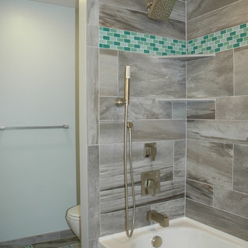 2nd Bath Random Tile Wall Bathtub