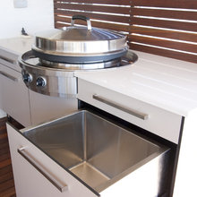 outdoor kitchen