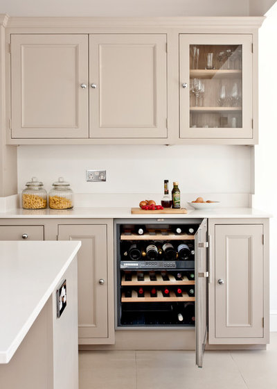 Contemporary Kitchen by A1 Lofts and Extensions