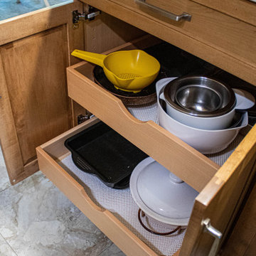 Toffee Stain Shaker Door Kitchen with Calacatta Valetin Quartz Countertops