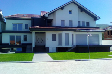 Photo of a traditional landscaping in Other.
