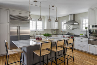 Example of a classic kitchen design in Boston