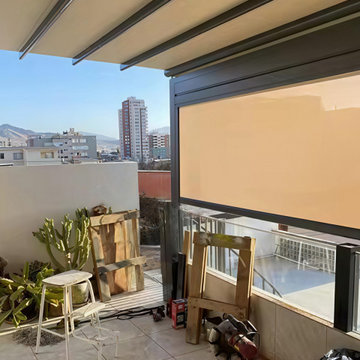 Retractable Pergola with LED Lights & Motorized Side Screens for Chile Rooftop T