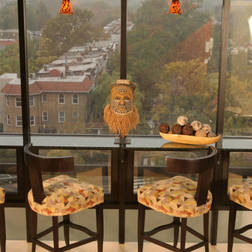 HGTV Loft--Bar