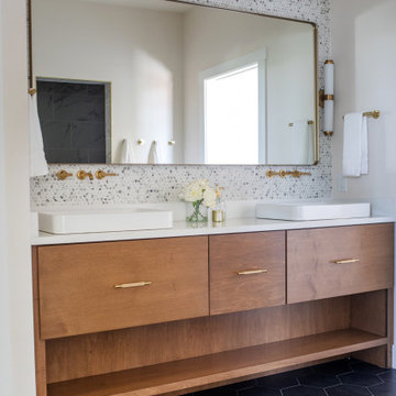Stage: Parade of Homes Spring 2023, Bill Weber Jr. Homes
