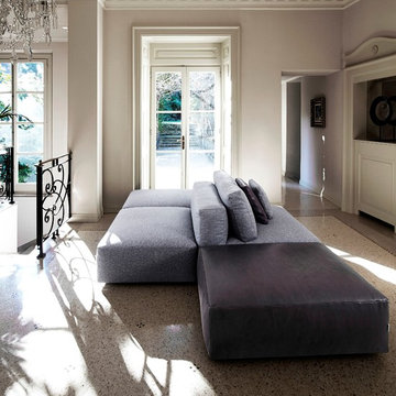 Selling: Le Nuvole Sectional