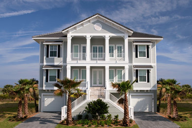 Photo of a beach style exterior in Jacksonville.