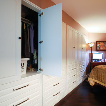 Deluxe Closets