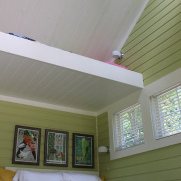 Three Oaks Residence