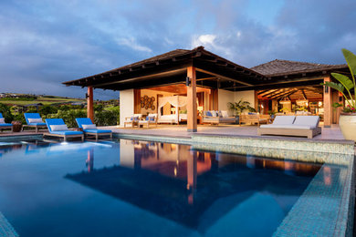 Inspiration for a tropical exterior home remodel in Hawaii