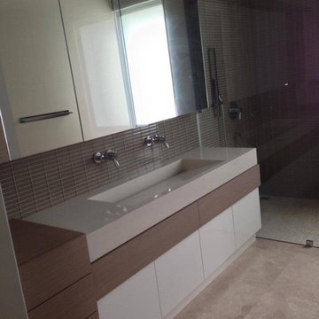 Kitchen - Grey gloss acrylic and textured grey melamine doors