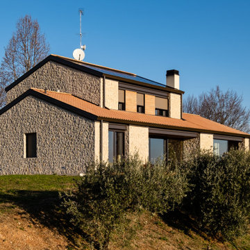 Villa in pietra e legno