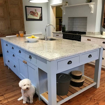 Rustic country style kitchen with island