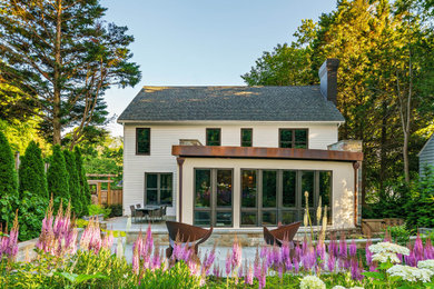 Example of a minimalist exterior home design in DC Metro