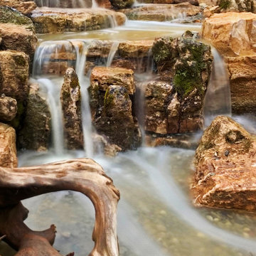 Massive Disappearing Waterfall