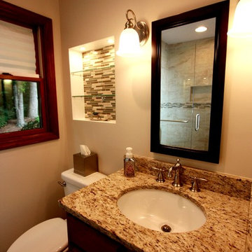 Tiny Bathroom Makeover