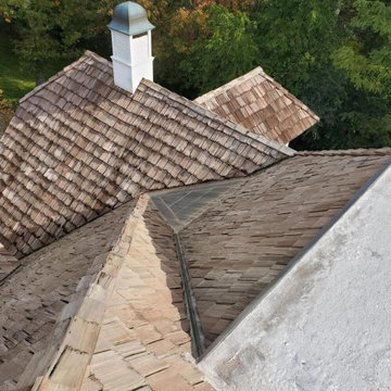 Shingle Roofing | Wood Shingle Roof Installation in Batavia, IL