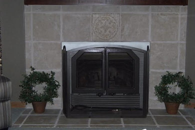 Inspiration for a living room remodel in Detroit