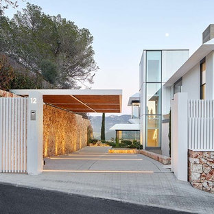 Imagen de acceso privado moderno grande